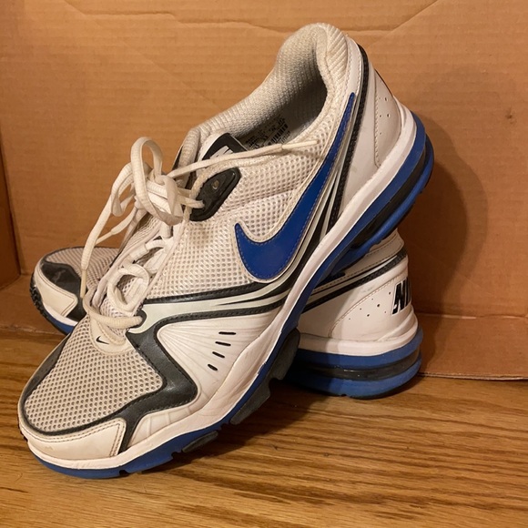 Men’s Nike runners. GUC- worn 1x. Nike + technology - Picture 2 of 2